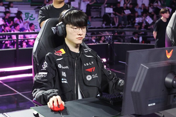 젠지를 풀세트 끝에 꺾고 MSI 2번 시드를 확정한 T1 페이커