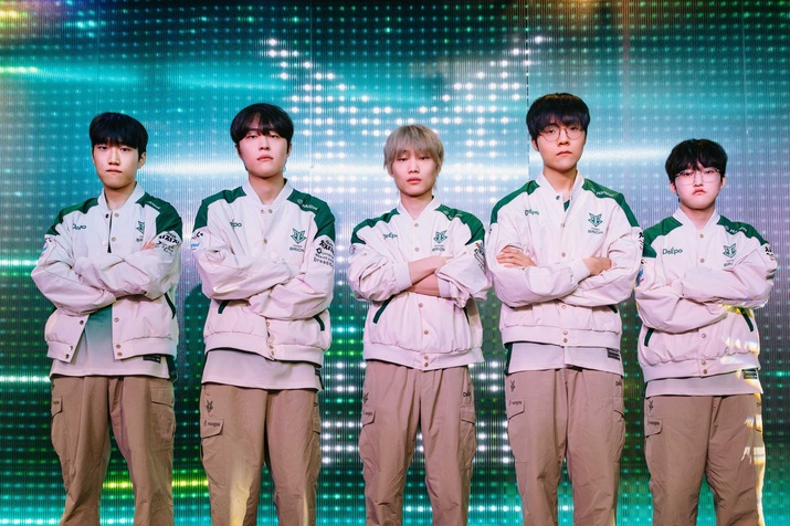 LCK 선발전 1라운드 한진 브리온 선수단 단체사진